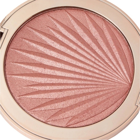 NIB Makeup Revolution Glow Splendour Ultra Glow Highlighter – Luminous (0.45 oz) - Picture 2 of 6